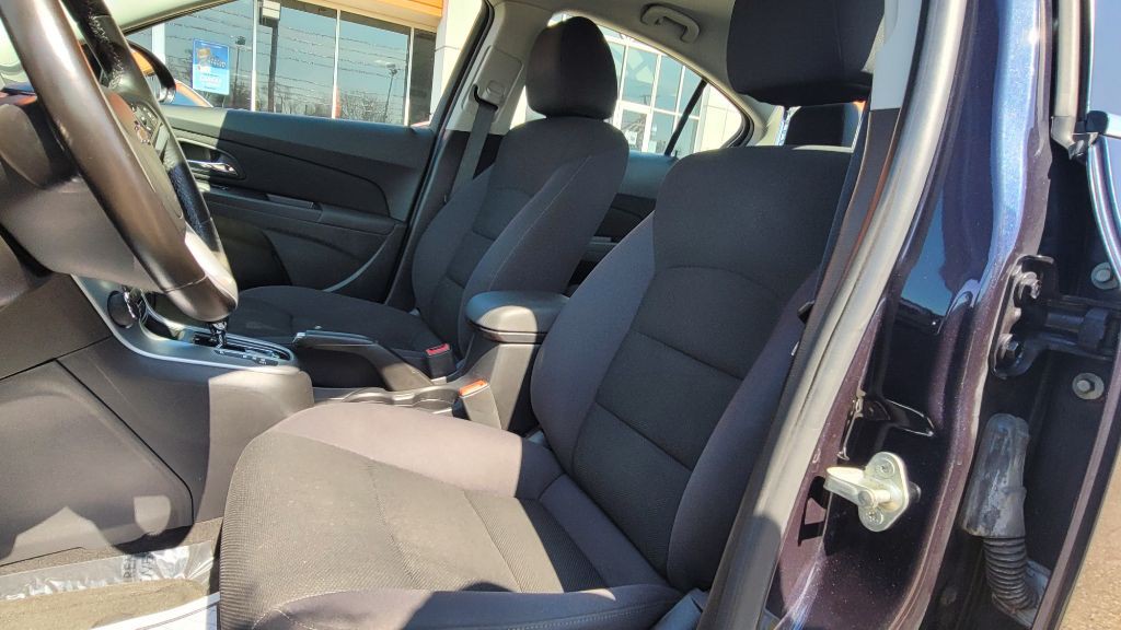 2014 Chevrolet Cruze Image 13