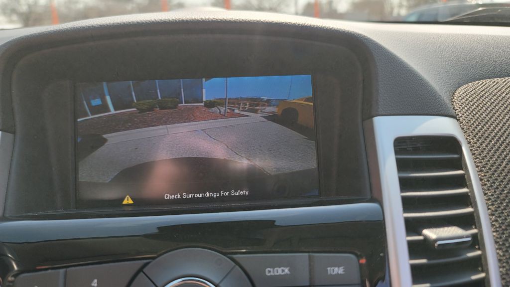 2014 Chevrolet Cruze Image 17