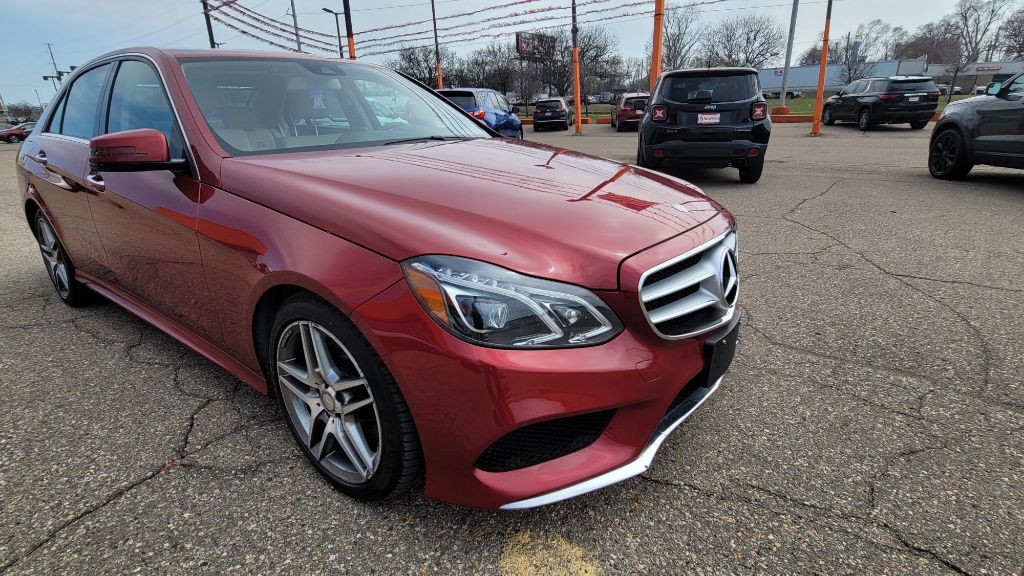 2016 Mercedes-Benz E-Class Image 10
