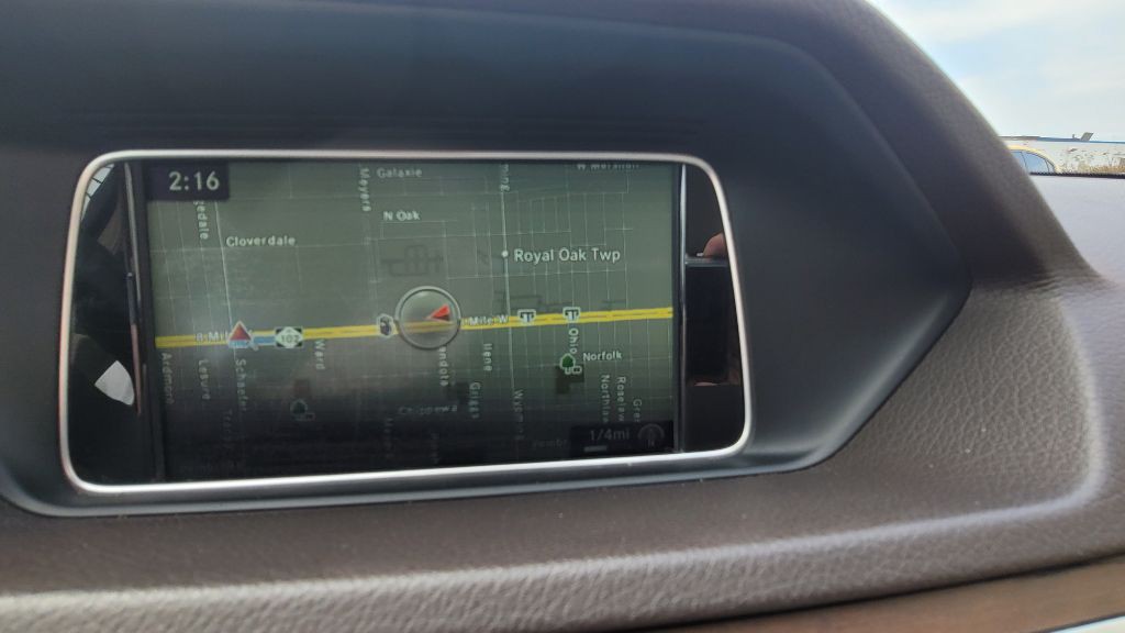 2016 Mercedes-Benz E-Class Image 18