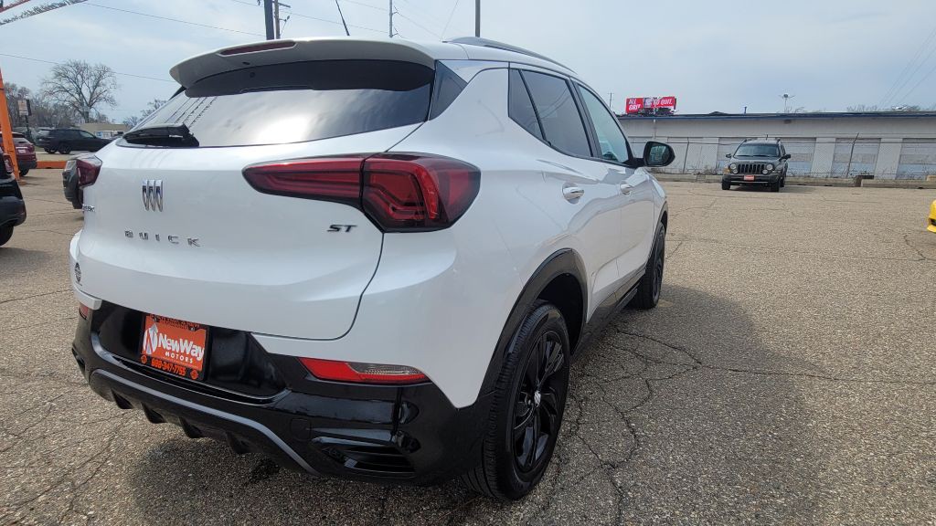 2024 Buick Enclave Image 5