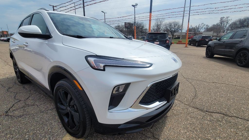 2024 Buick Enclave Image 8