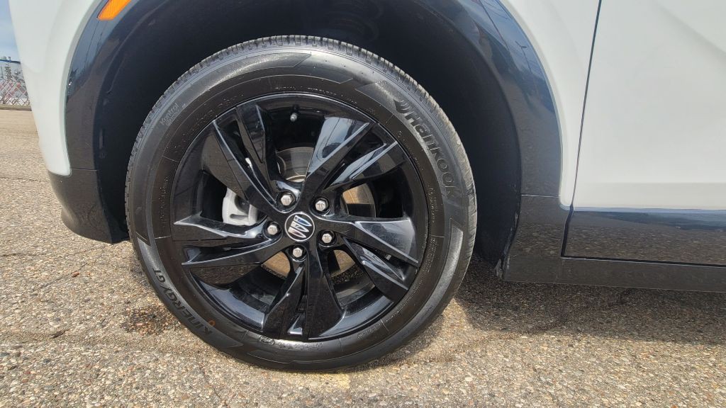 2024 Buick Enclave Image 10