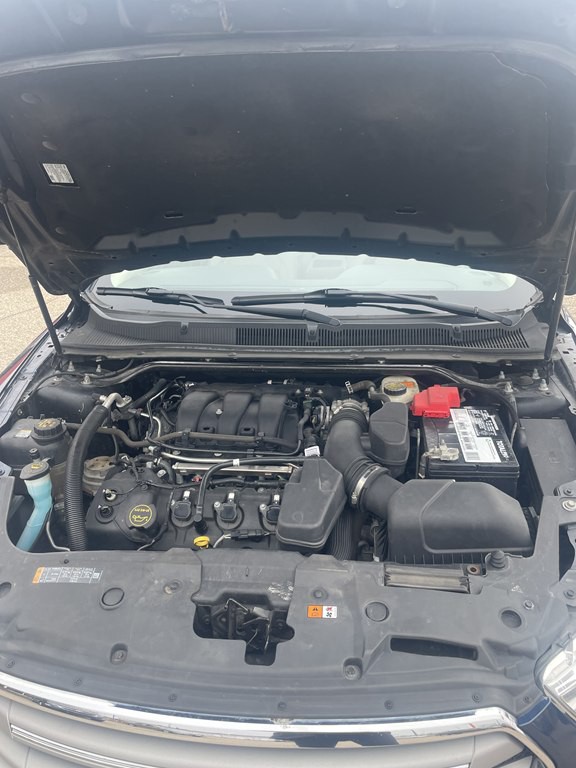 2017 Ford Taurus Image 11