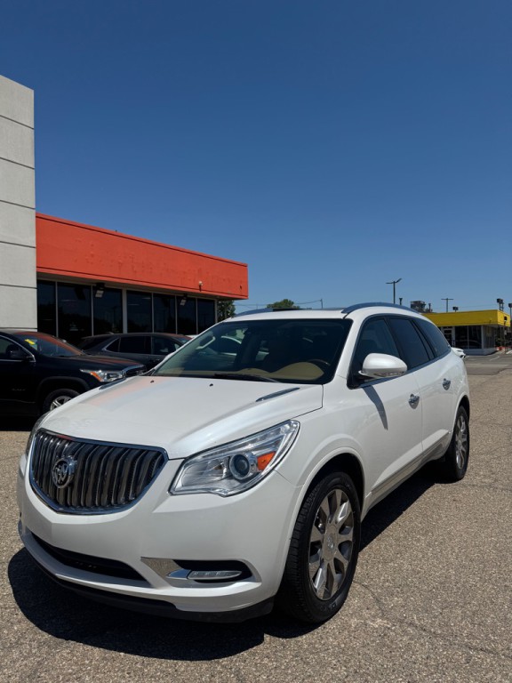 2017 Buick Enclave Image 2