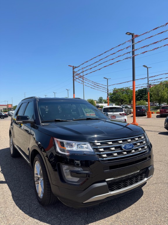 2016 Ford Explorer Image 4