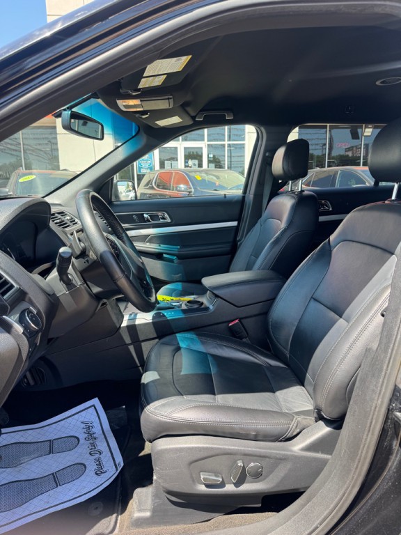 2016 Ford Explorer Image 7
