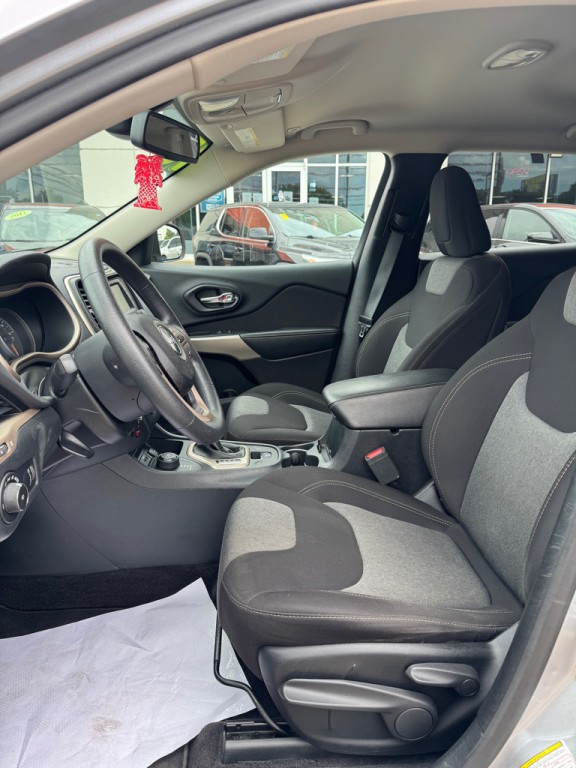 2018 Jeep Cherokee Image 7