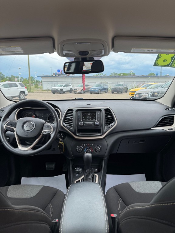 2018 Jeep Cherokee Image 14