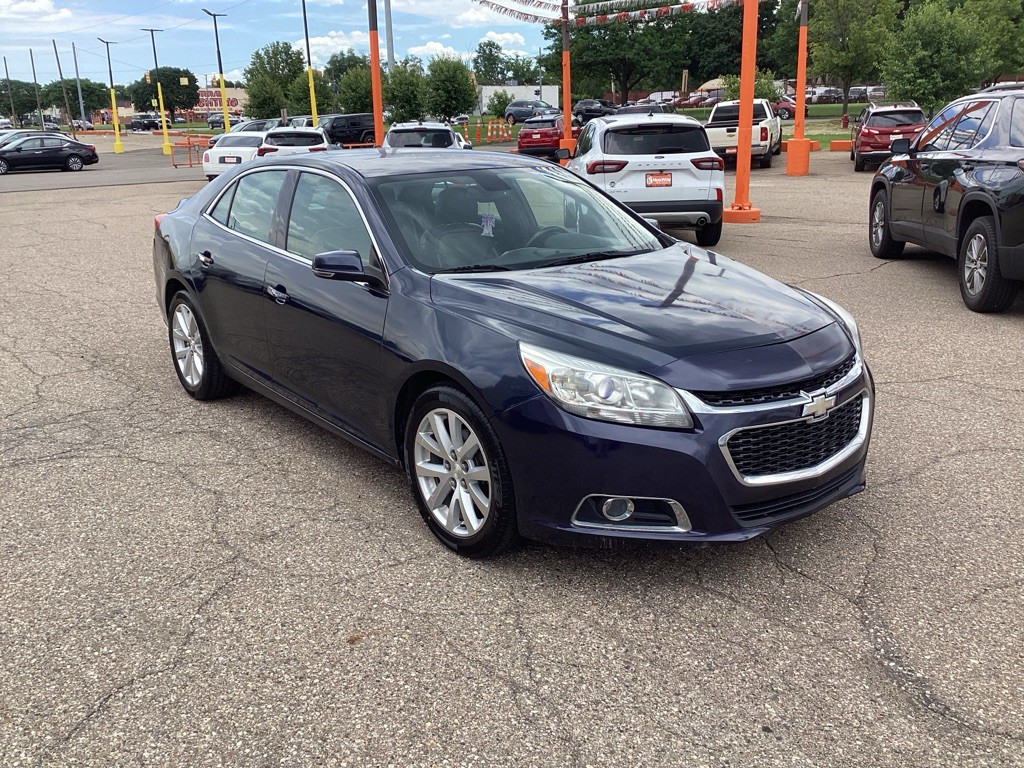 2016 Chevrolet Malibu Image 4