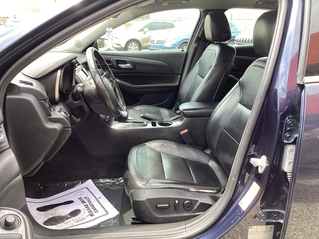 2016 Chevrolet Malibu Image 15