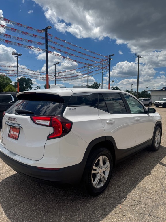 2024 GMC Terrain Image 6