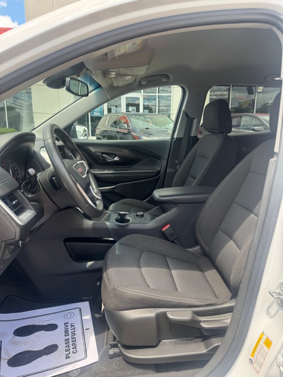 2024 GMC Terrain Image 9
