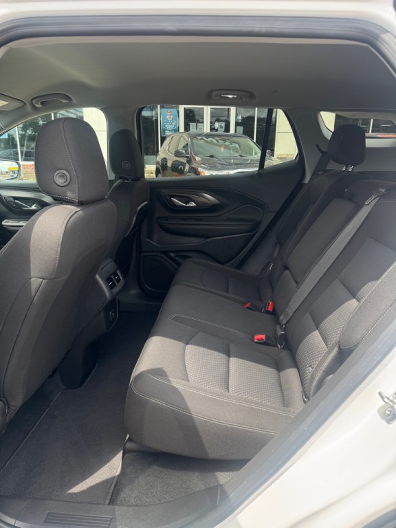 2024 GMC Terrain Image 16