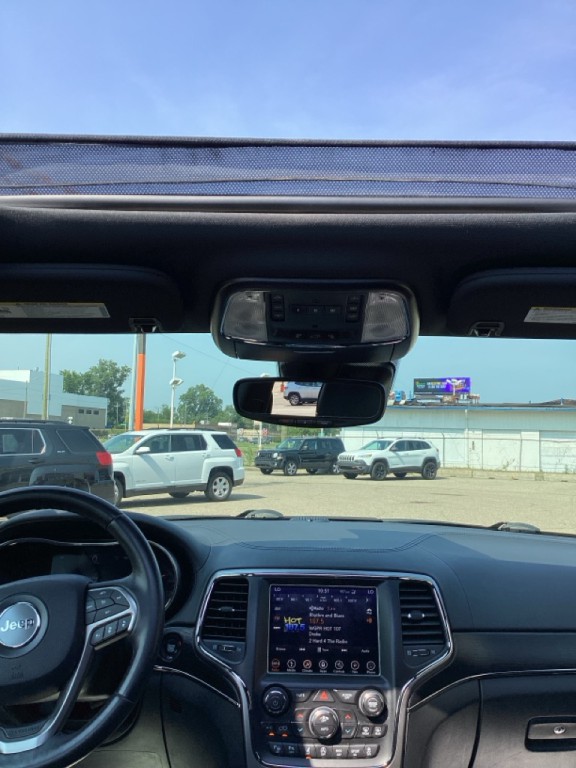 2018 Jeep Grand Cherokee Image 12