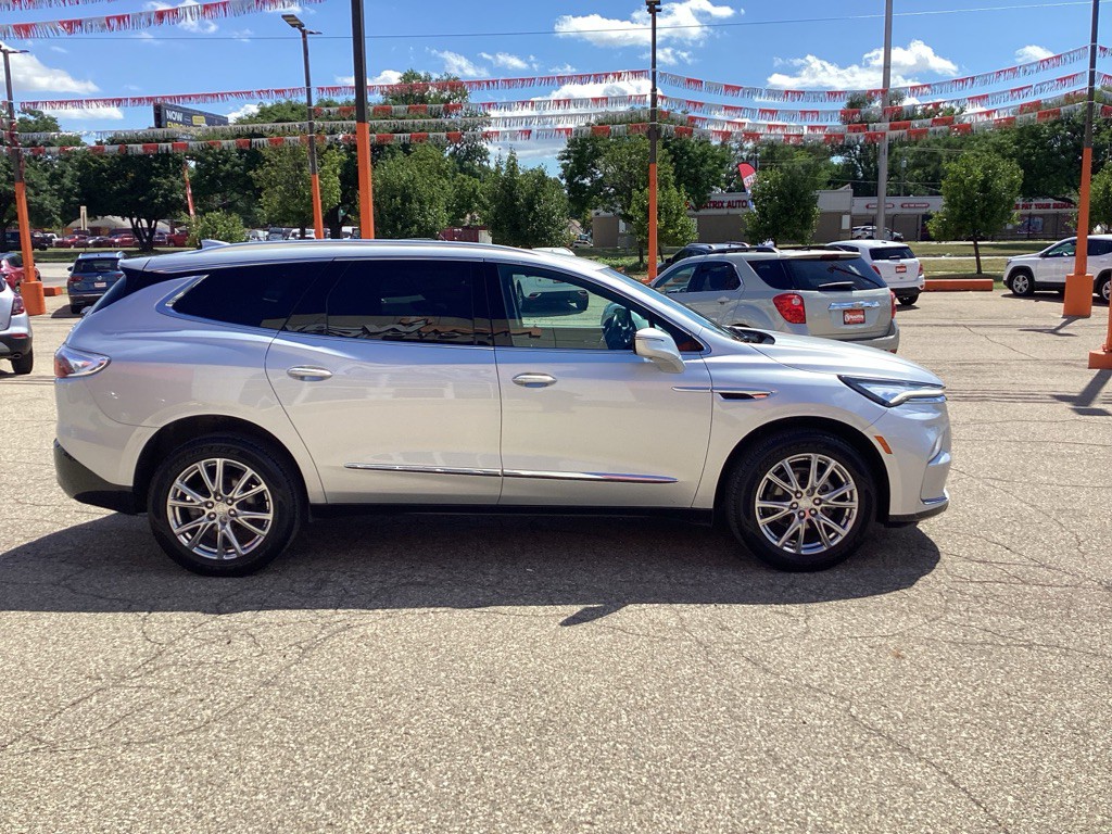 2022 Buick Enclave Image 6