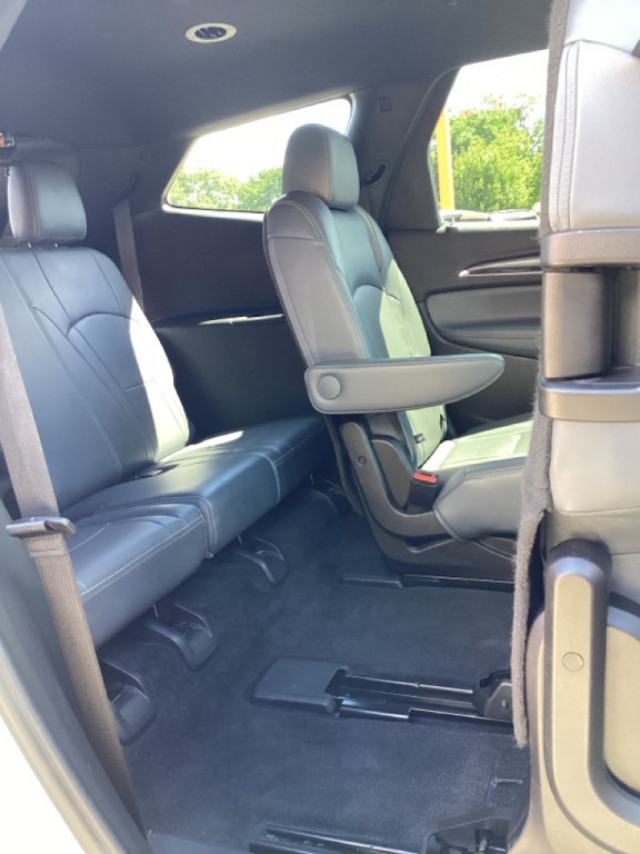 2022 Buick Enclave Image 16