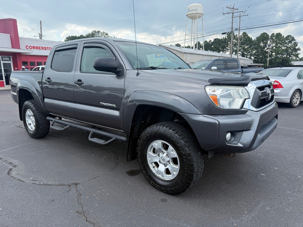 2015 Toyota Tacoma Image 4