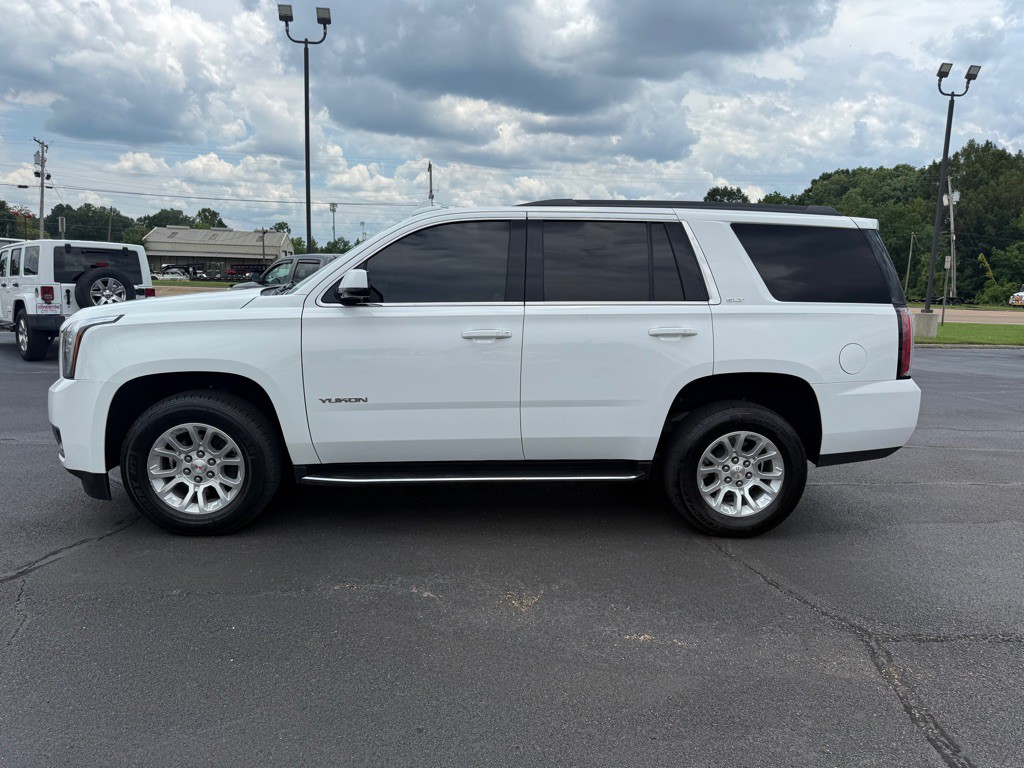 2020 GMC Yukon Image 2