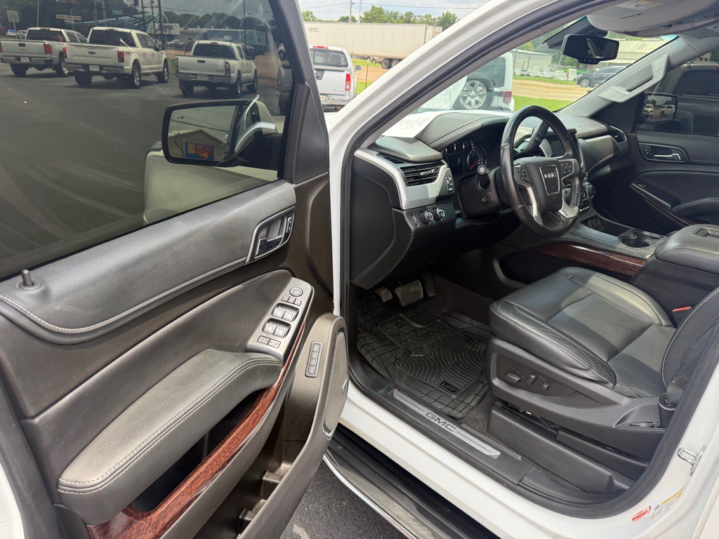 2020 GMC Yukon Image 15