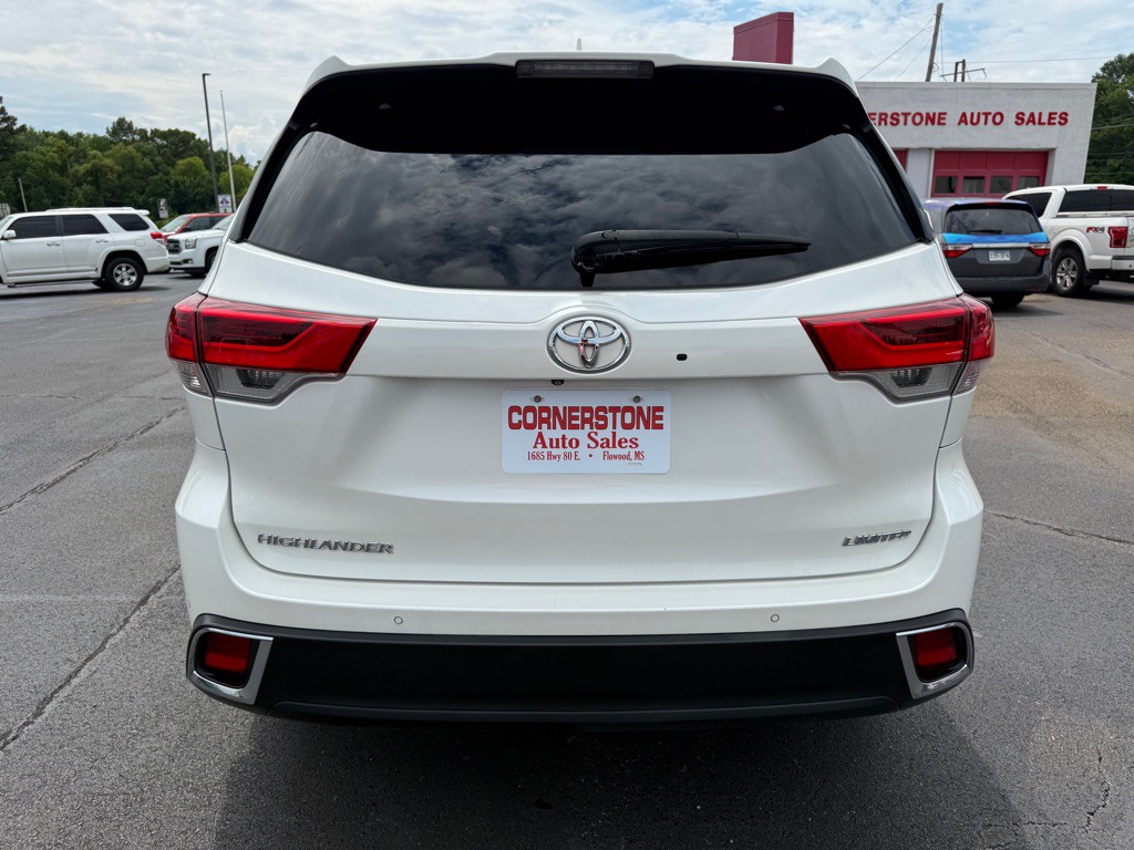 2019 Toyota Highlander Image 4