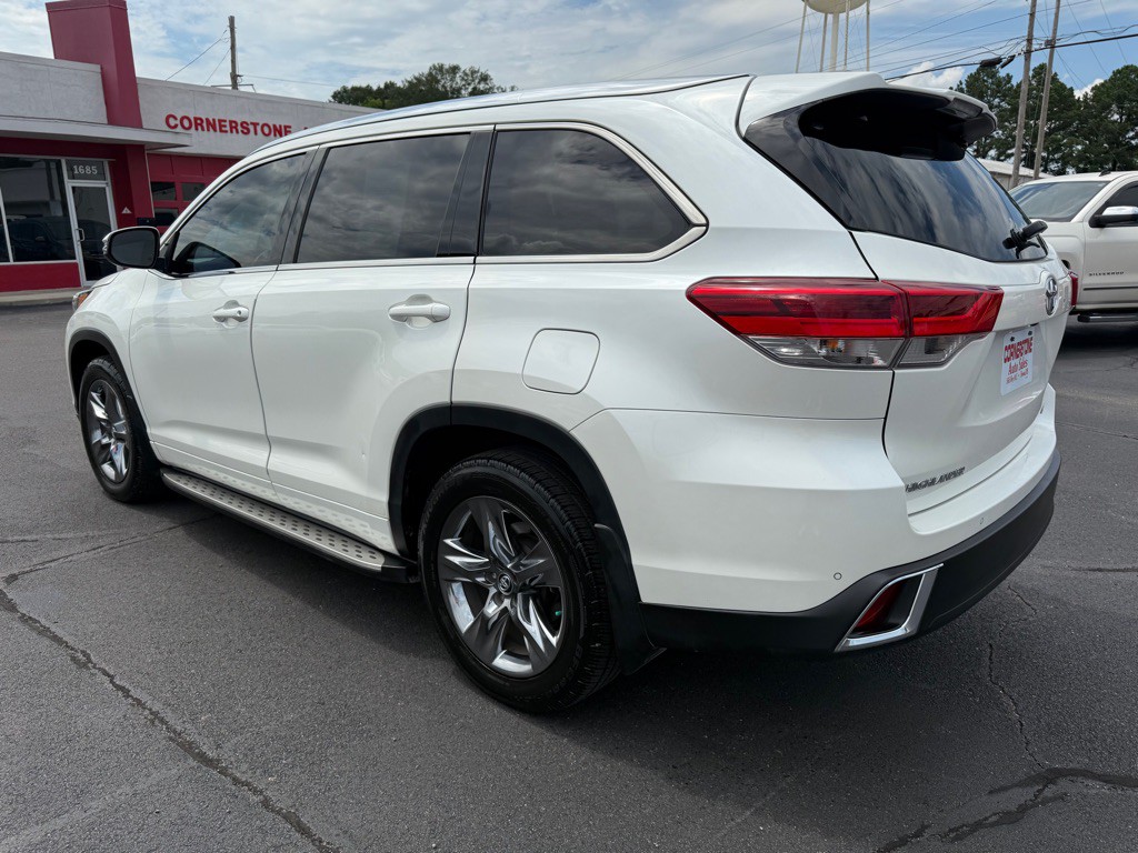 2019 Toyota Highlander Image 5