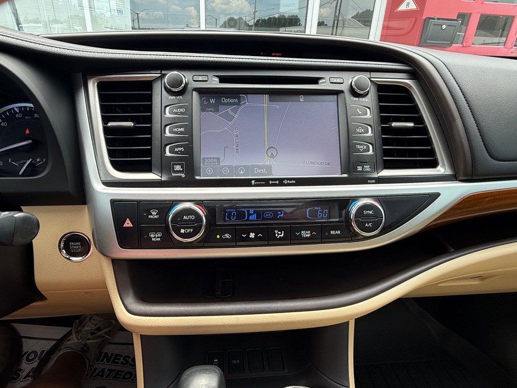 2019 Toyota Highlander Image 14