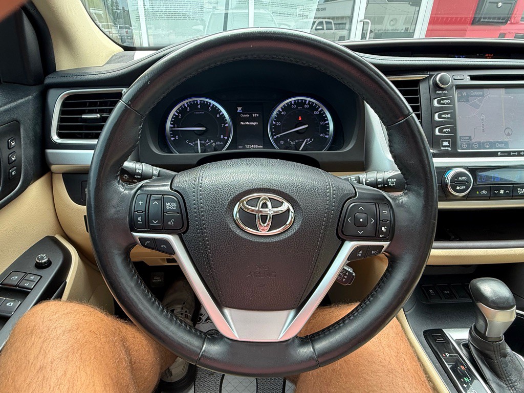2019 Toyota Highlander Image 16