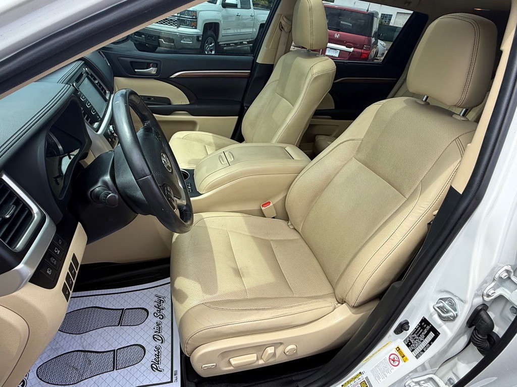 2019 Toyota Highlander Image 18