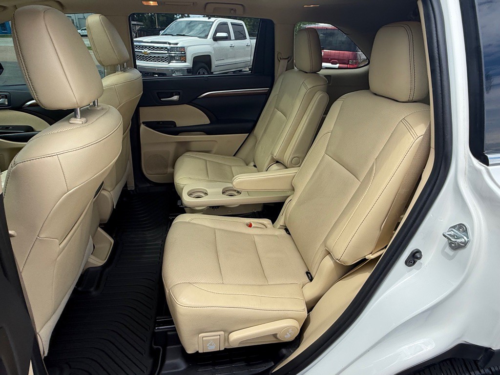 2019 Toyota Highlander Image 21