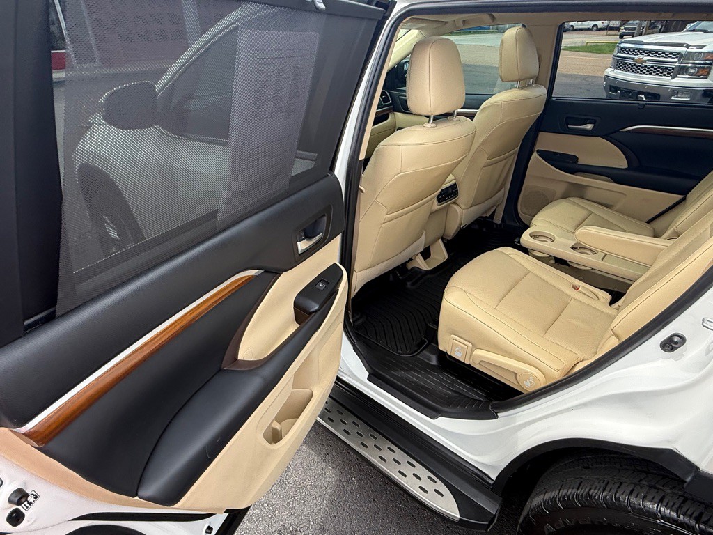 2019 Toyota Highlander Image 22