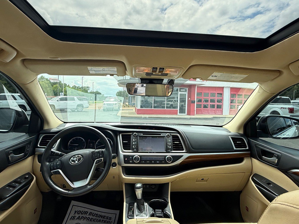 2019 Toyota Highlander Image 24