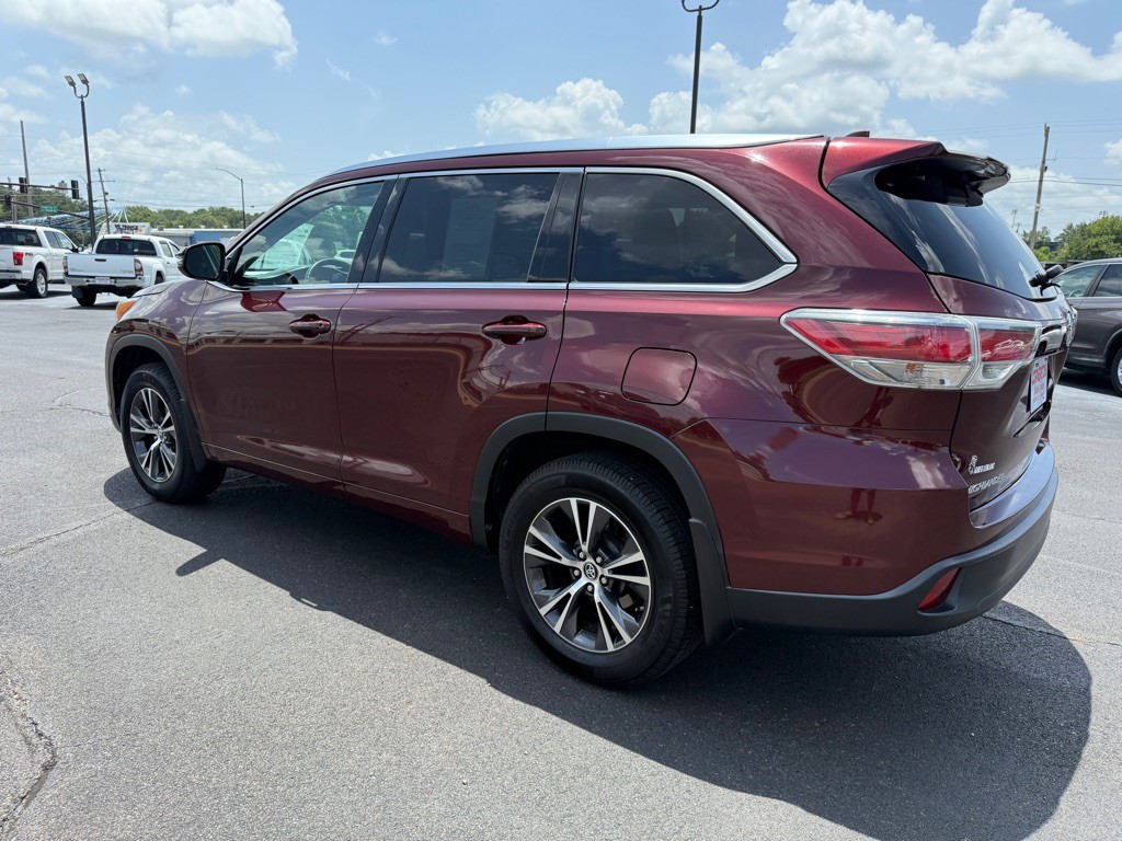 2016 Toyota Highlander Image 3