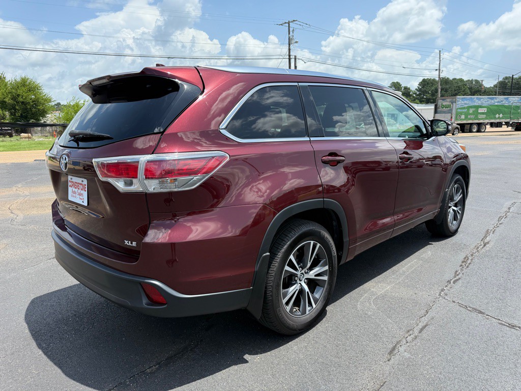 2016 Toyota Highlander Image 5