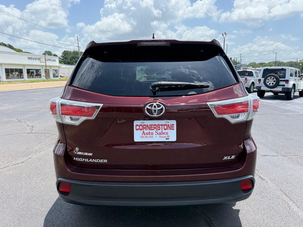 2016 Toyota Highlander Image 6