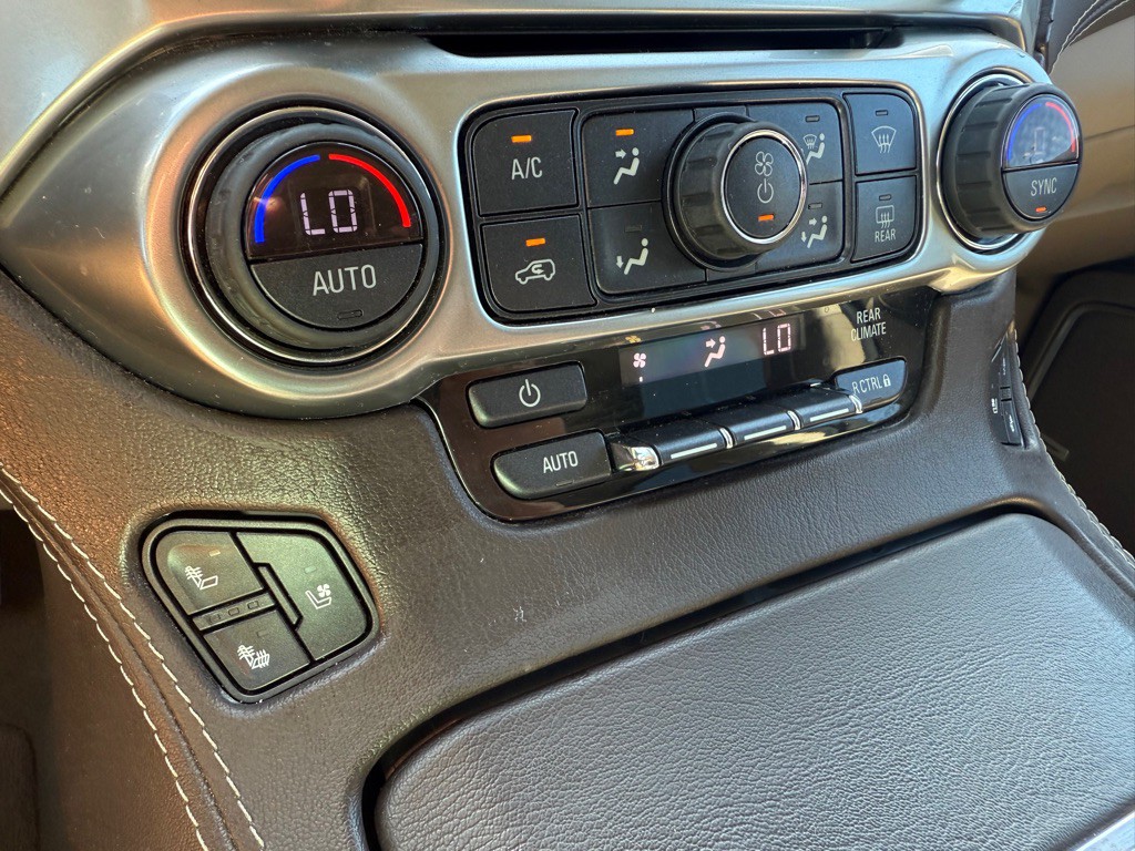 2018 Chevrolet Tahoe Image 18