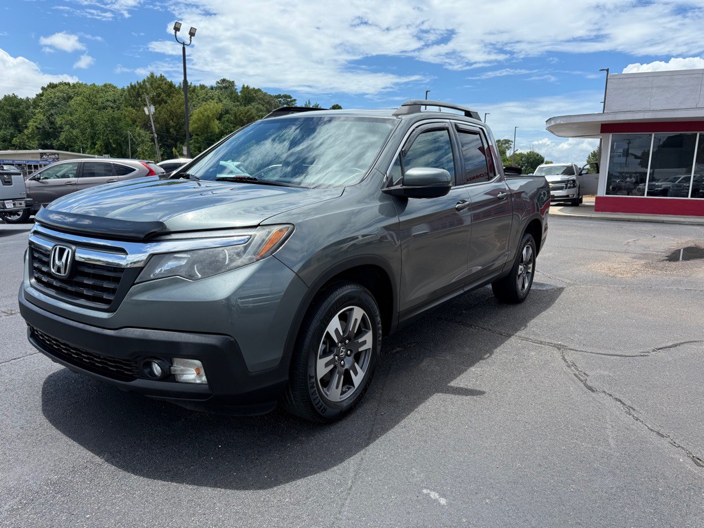 2019 Honda Ridgeline Image 1