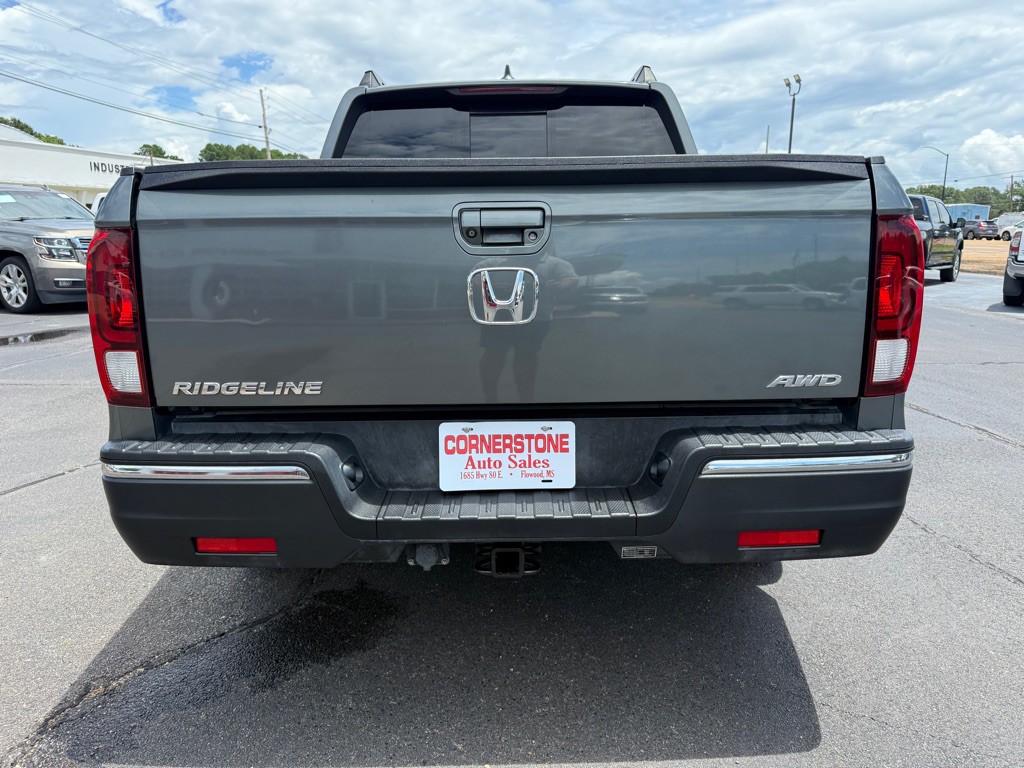 2019 Honda Ridgeline Image 4
