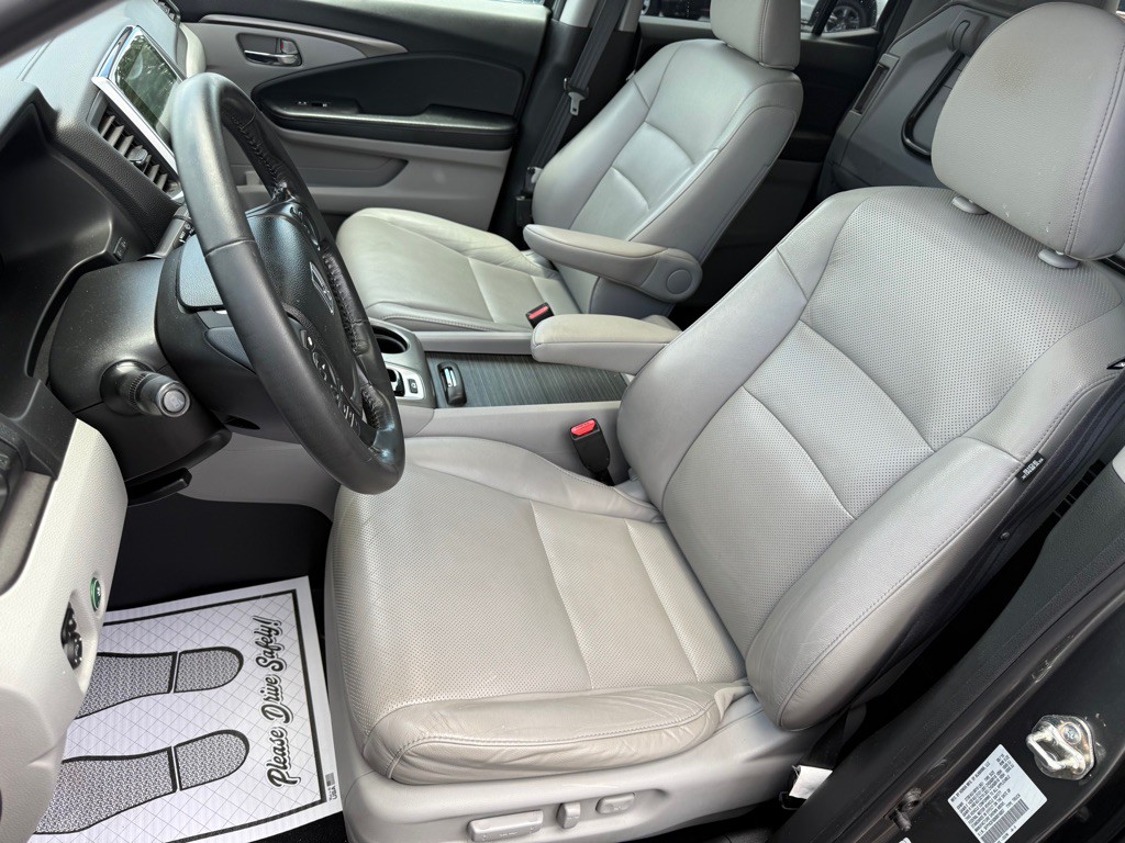 2019 Honda Ridgeline Image 18