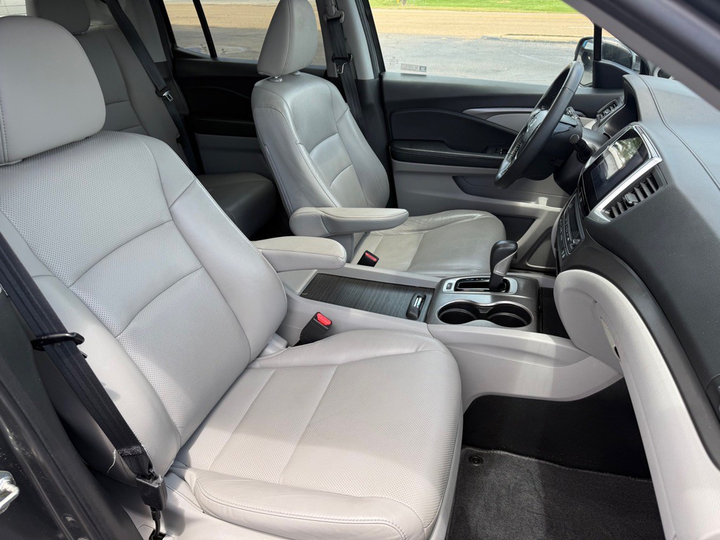 2019 Honda Ridgeline Image 20