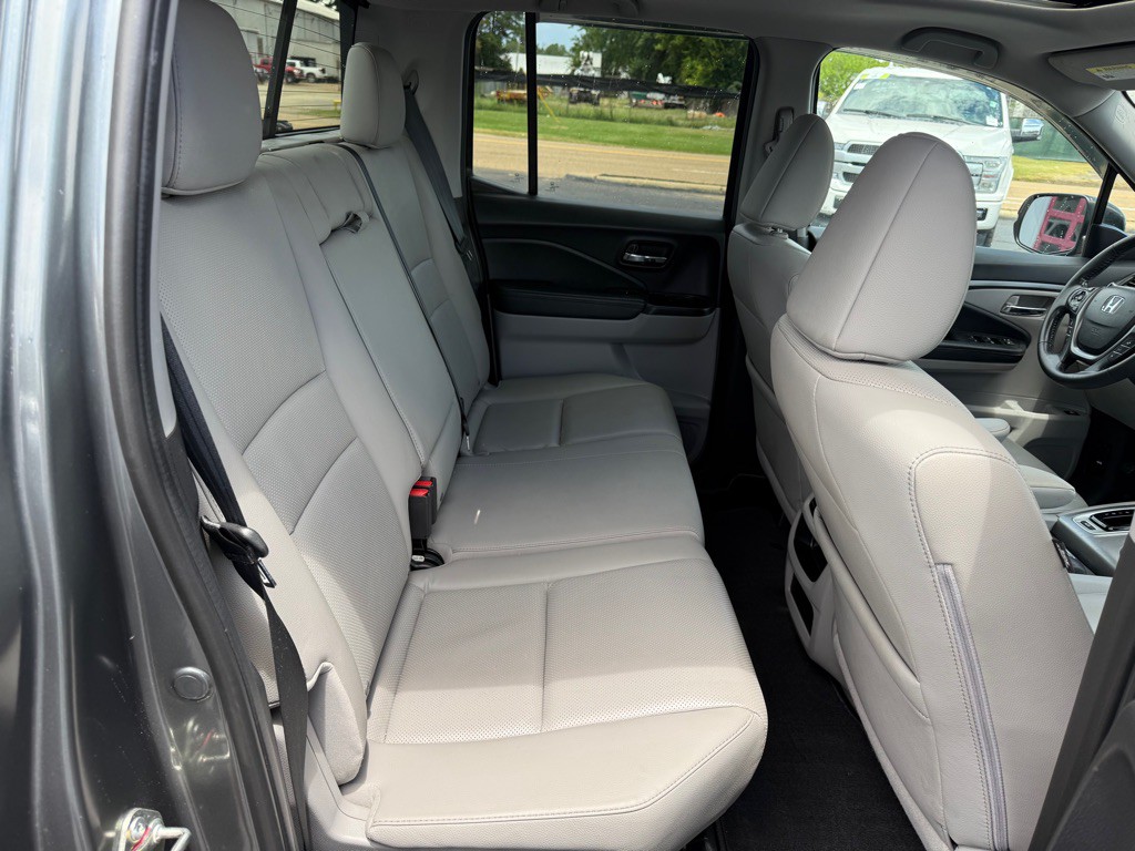 2019 Honda Ridgeline Image 22