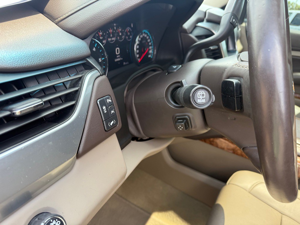 2017 Chevrolet Suburban Image 17