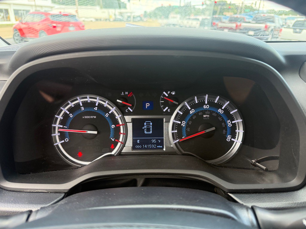 2019 Toyota 4Runner Image 10
