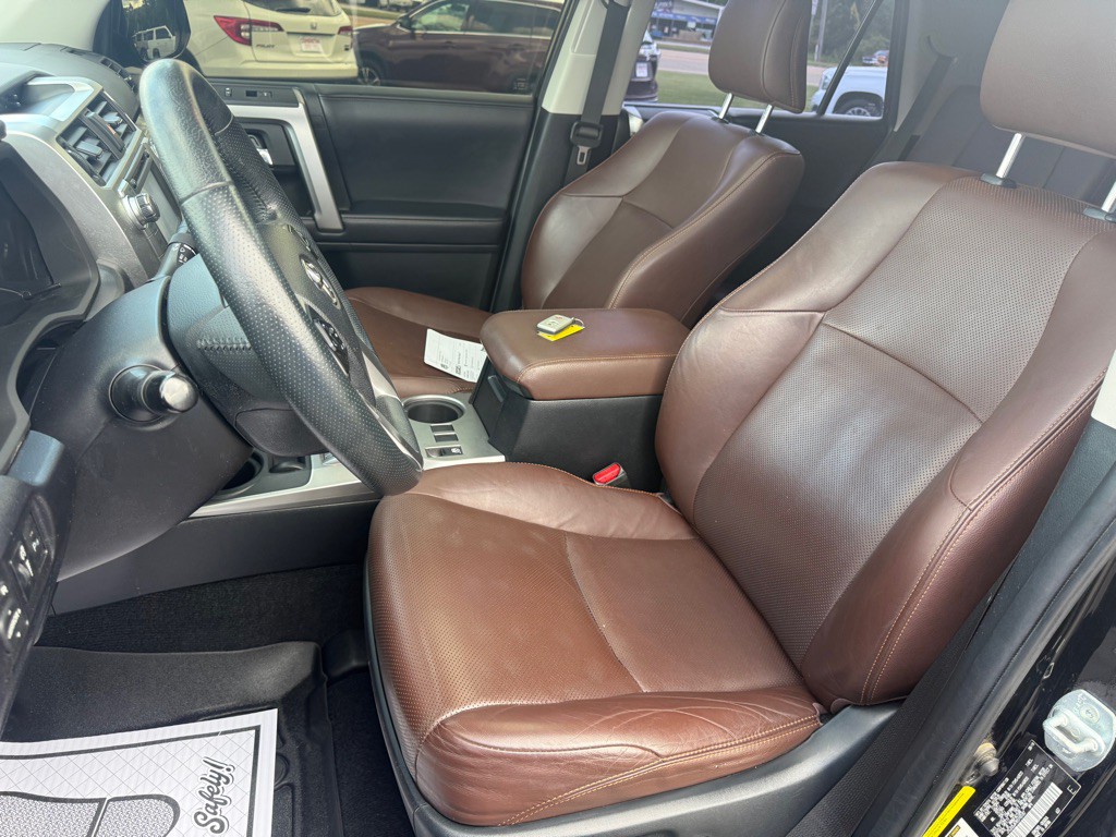 2019 Toyota 4Runner Image 14