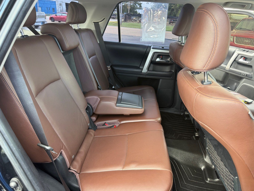 2019 Toyota 4Runner Image 22