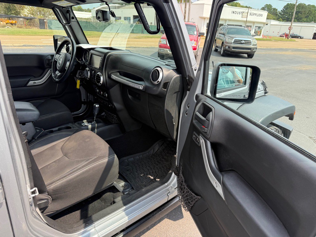 2015 Jeep Wrangler Unlimited Image 29
