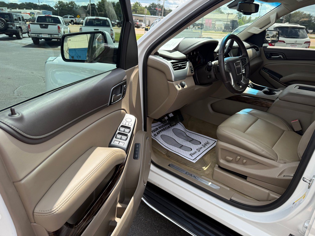 2018 GMC Yukon Image 16
