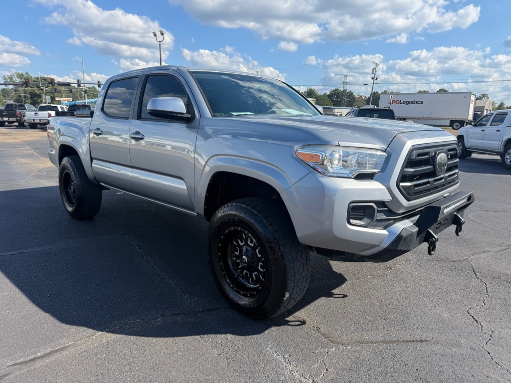 2018 Toyota Tacoma Image 8
