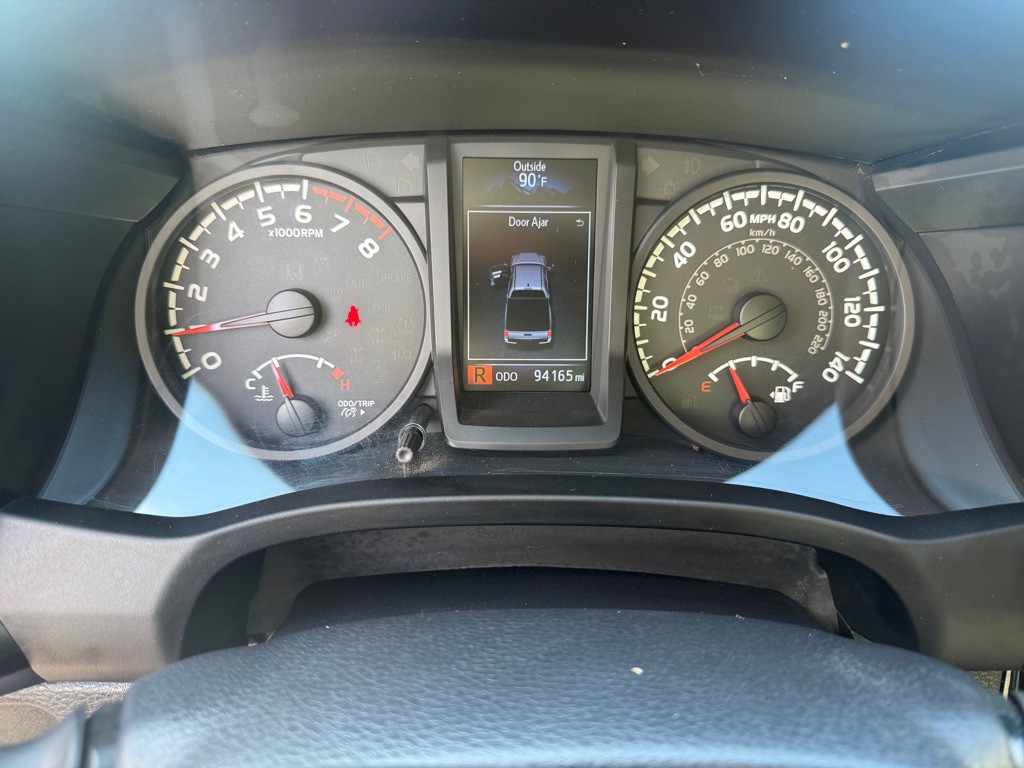2018 Toyota Tacoma Image 14