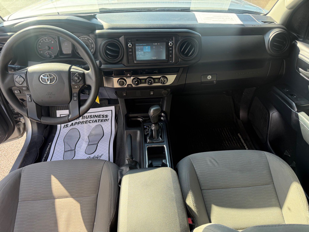 2018 Toyota Tacoma Image 21